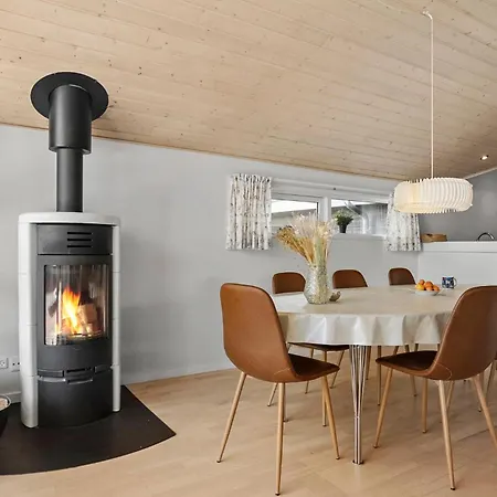 Beautiful In With Sauna Vakantiehuis