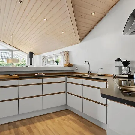 Beautiful In With Sauna Vakantiehuis
