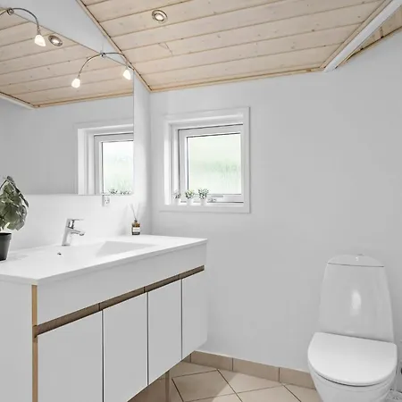 Vakantiehuis Beautiful In With Sauna *