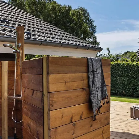 Beautiful In With Sauna Hals